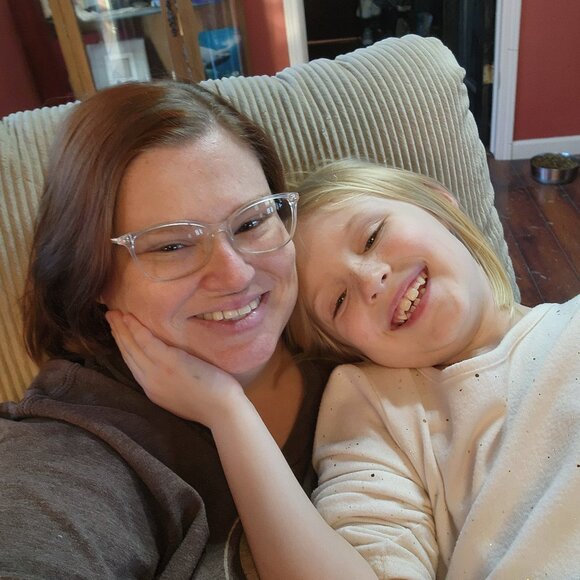 Meet your Posher, Jule - Picture 1 of 1